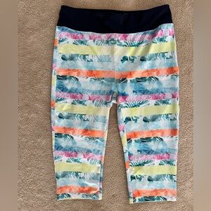 HS Active Capri Leggings